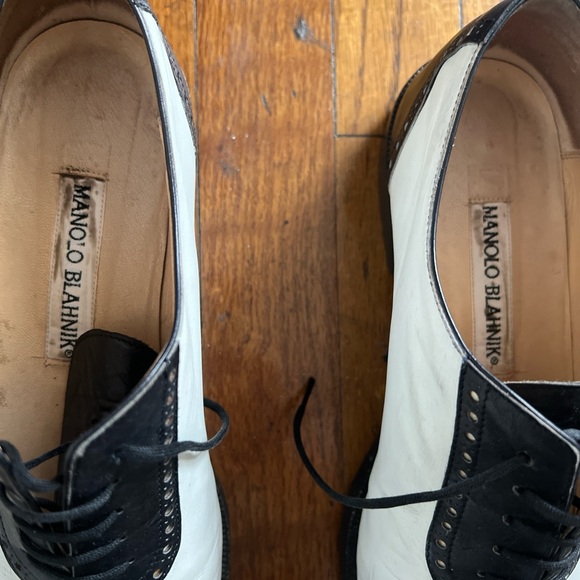 Manolo Blahnik Black and White Oxfords - Picture 3 of 6